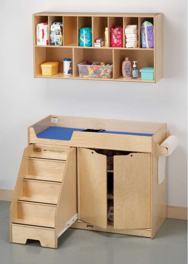 Changing table with retractable stairs