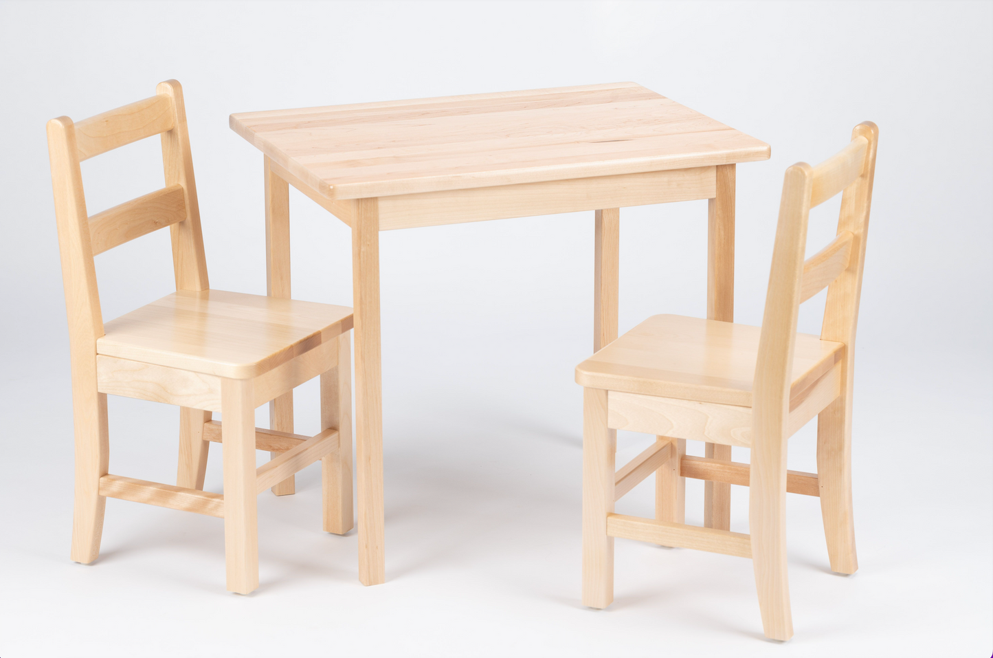 Table en bois carrée classique pour garderie et CPE