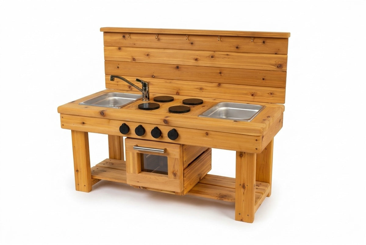 Cuisinette extérieure en cèdre Noble Wooden Toys avec four, cuisinière, robinet fonctionnel et 2 éviers en acier inoxydable centrés