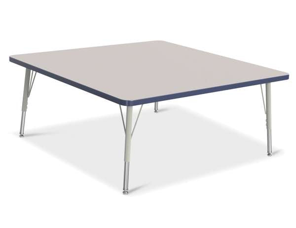 Table scolaire carrée - Modèle économique