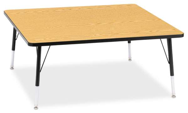 Table scolaire carrée - Modèle économique