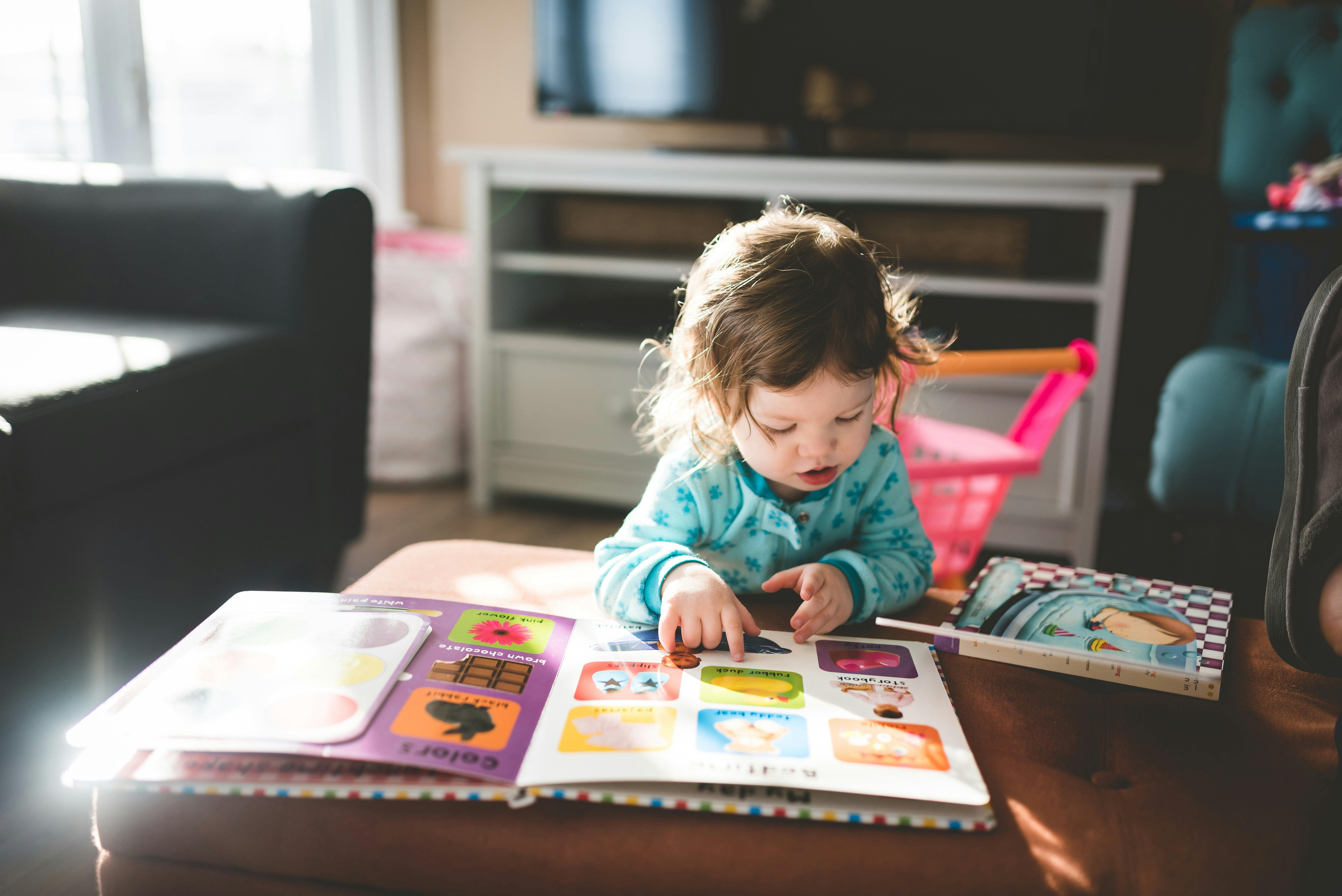 Guide complet pour aménager un coin lecture en garderie