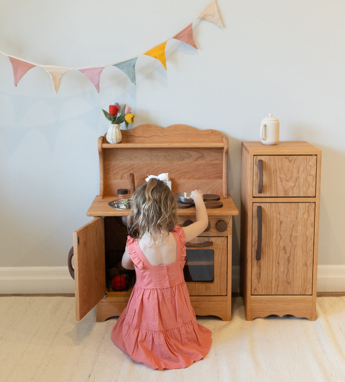 Cuisinette en bois massif de merisier pour jeu symbolique – photo 13