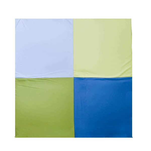 Tapis quatre carrés réversible en mousse et similicuir, 60 x 60 po