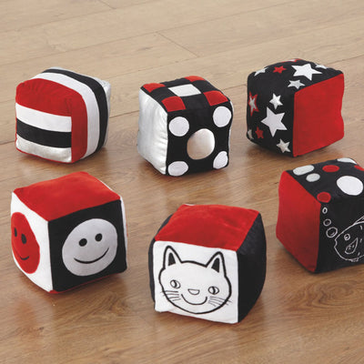 Set of black and white soft cubes (6 pcs)