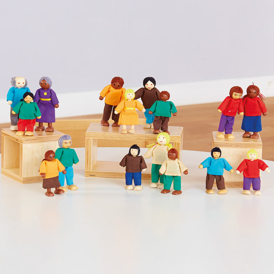 Ensemble de figurines multi-ethnique en bois (16 pcs)
