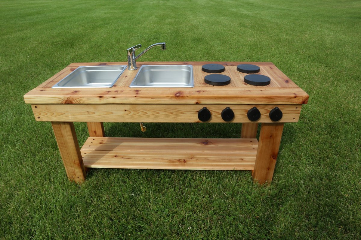 Cuisinette extérieure simple en cèdre Noble Wooden Toys avec tablette, 2 éviers en acier inoxydable