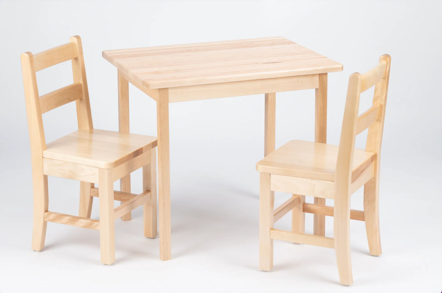 Table en bois carrée classique pour garderie et CPE