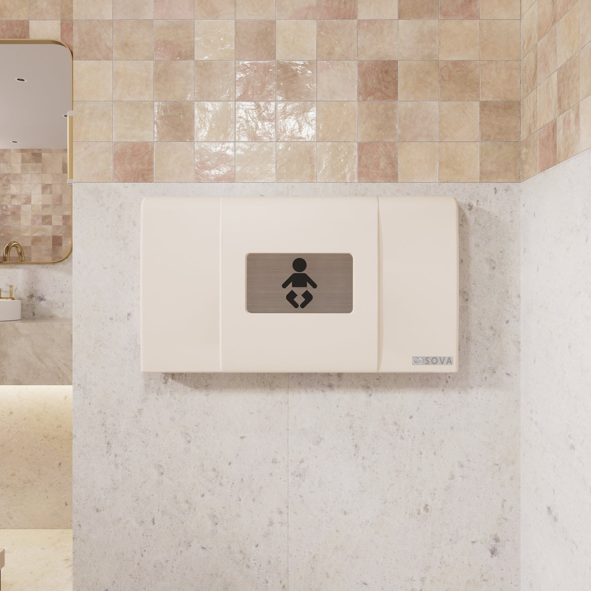 Table à langer murale Span crème fermée, installée au mur d'une salle de bain