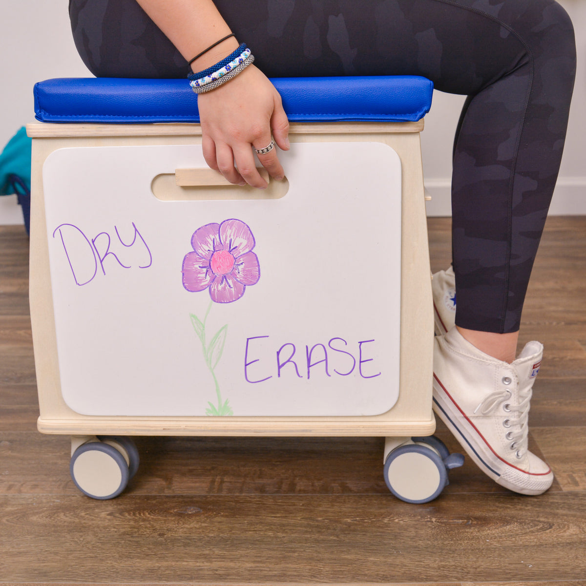 Tabouret mobile avec rangement Children's Factory