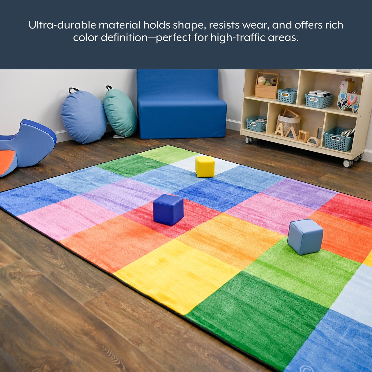 Tapis mosaïque arc-en-ciel en polyamide avec endos de feutre, 6 x 9 pi