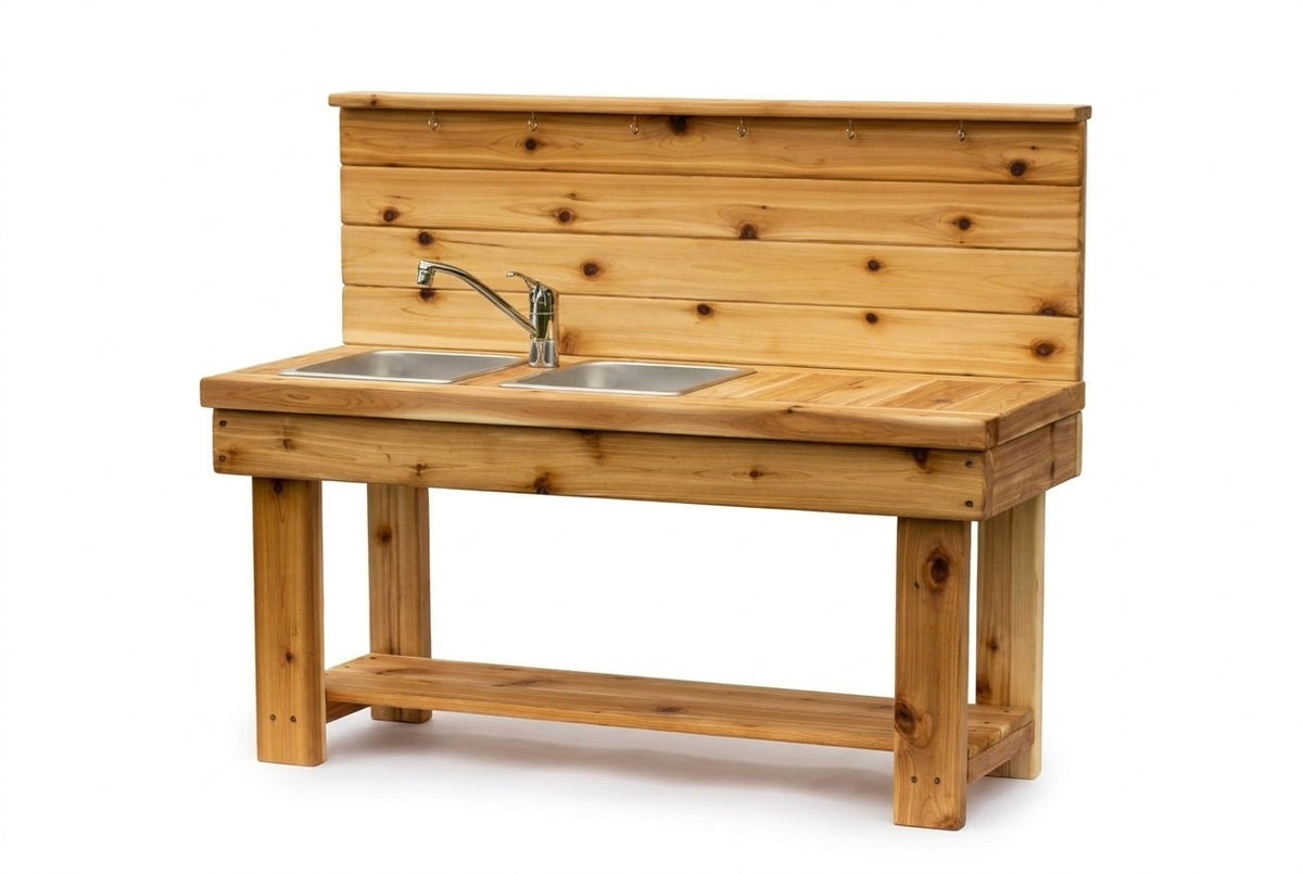 Cuisinette extérieure en cèdre Noble Wooden Toys avec dosseret, tablette et 2 éviers à gauche