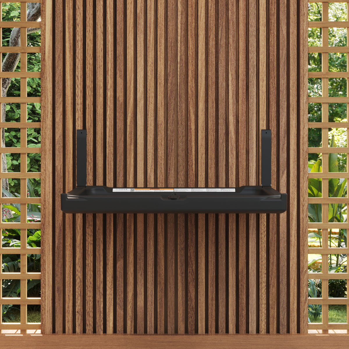 Table à langer murale Element noire ouverte, installée au mur